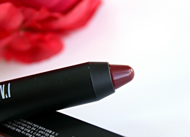 New on the blog: Memebox I'm Lip Crayon #06 Bella Swatches & Review >>  http://bit.ly/1cLJiPi | via @glamorable