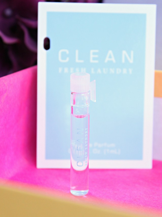 Check out CLEAN Fresh Laundry Eau de Parfum and other makeup and skin care beauty products that came in my June 2015 Birchbox! Read full review on the blog here >> http://bit.ly/1FV24vv | via @glamorable