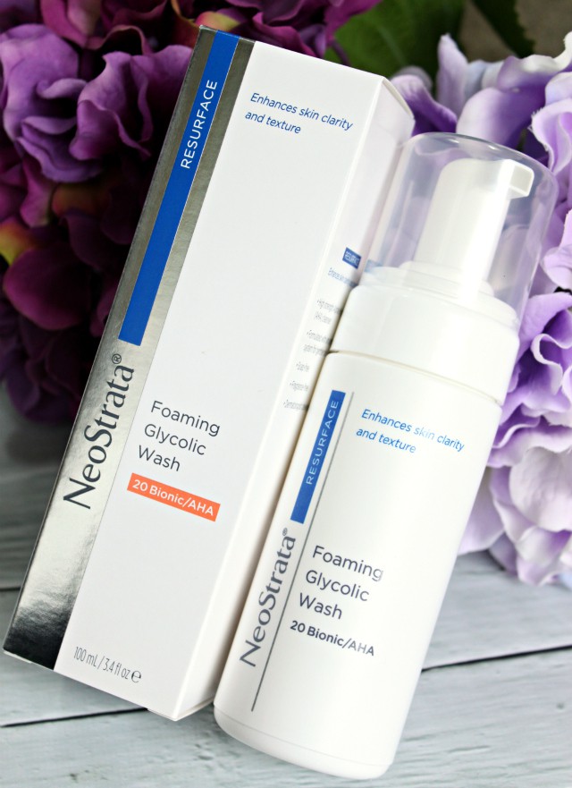 Find out how I finally faded that annoying red patch on my chin by incorporating one new product into my routine - NeoStrata Foaming Glycolic Wash >> http://bit.ly/1ALFxob | via @glamorable