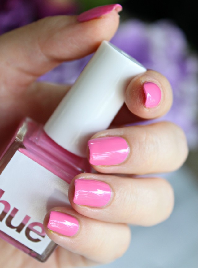 SquareHue June 2015 Review & Swatches: Inspired by 1950s, this mini collection of cute pastel nail polishes pays homage to Elvis, sock hop, and Bel Air >> http://bit.ly/1BHa0UI | via @glamorable
