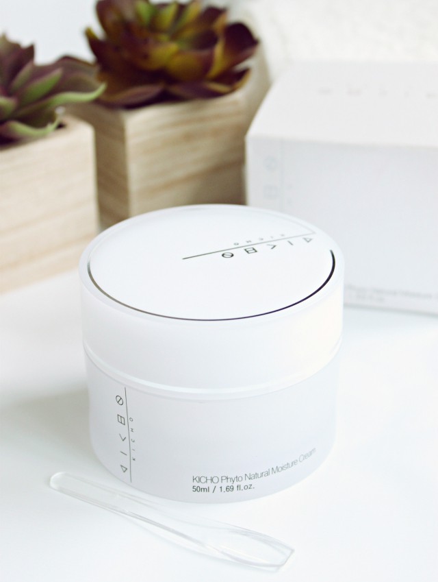Interested in Korean skin care? Check out this review of Kicho Phyto Natural Total Essence & Moisture Cream, that each contain over 44 botanical extracts and oils!! >>  https://glamorable.com | via @glamorable