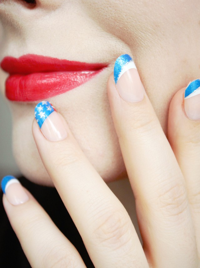 Find out how to create easy red, white and blue nail art for 4th of July using The Collection Nails by KISS and imPRESS Accent Press-On Manicure! >> https://glamorable.com | via @glamorable