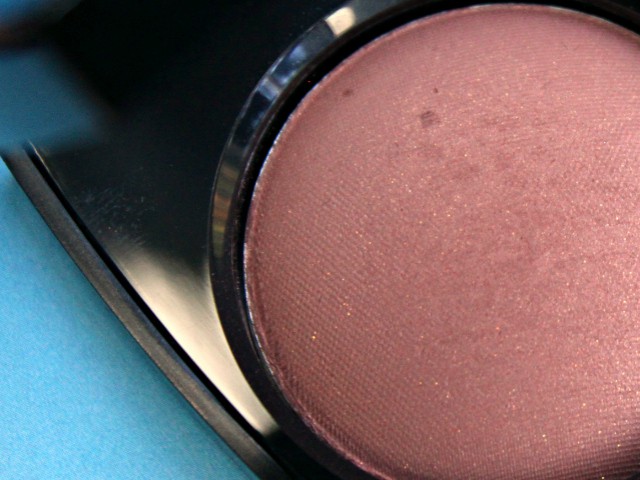 Best blush color for Fall - Chanel Joues Contraste Alezane (swatches, review, pictures) Read more at >> www.glamorable.com | via @glamorable
