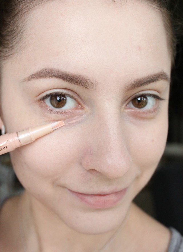 Concealer wardrobing is one of the hottest beauty trends, loved by Hollywood celebrities, fashionistas, and runway models. Click through to find out what it is and how to do it right! Read more at >> www.glamorable.com | via @glamorable #UltaTrendAlert #StyleHunters4Ulta @UltaBeauty