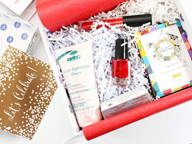 Glossybox October 2015 Review. Read more at >> www.glamorable.com | via @glamorable