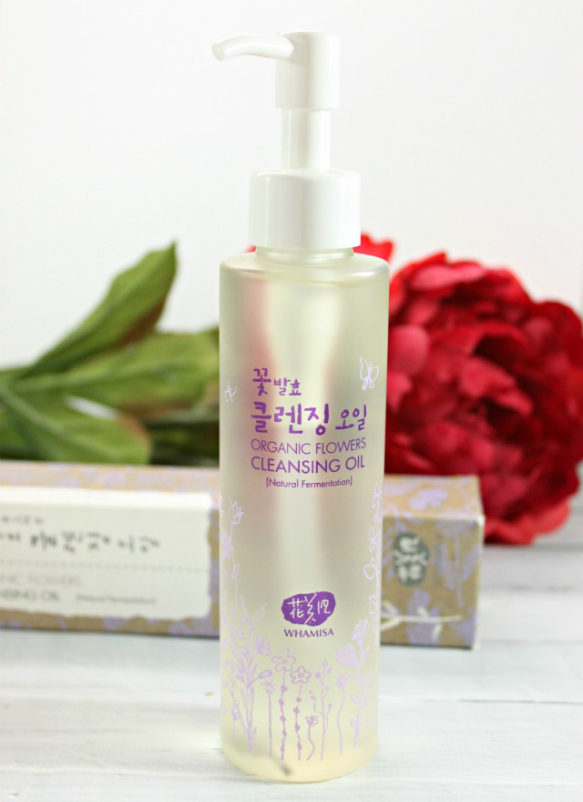Find out why fermented cosmetics are good for your skin and discover the best cleansing oil in my Whamisa Organic Flowers Cleansing Oil review. www.glamorable.com | via @glamorable