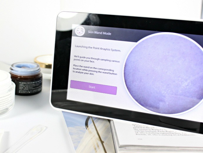 The Future of Skincare: Solomomo Skin Wand Review