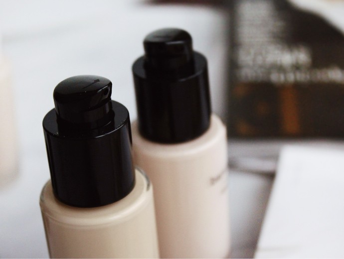 BareMinerals BarePRO Performance Wear Liquid Foundation Review & Demo 01 Fair, 03 Champagne Swatches - via @glamorable #bareminerals #makeup