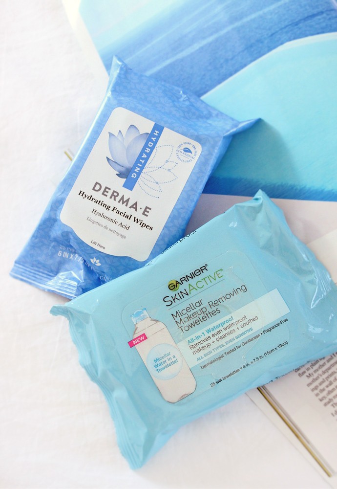 Best Makeup Removing Wipes for Sensitive Skin - via @glamorable #skincare #cleanbeauty #cleansing #skincareroutine #bbloggers #beautyblog #glamorable